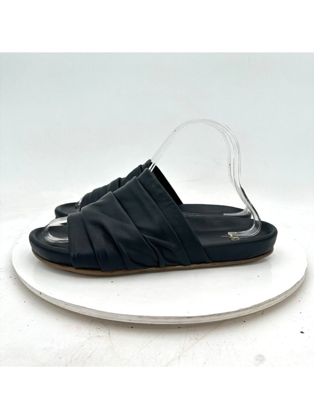Beek Minla Women Size 7 Black Leather Slide Memory Foam Comfort Sandal